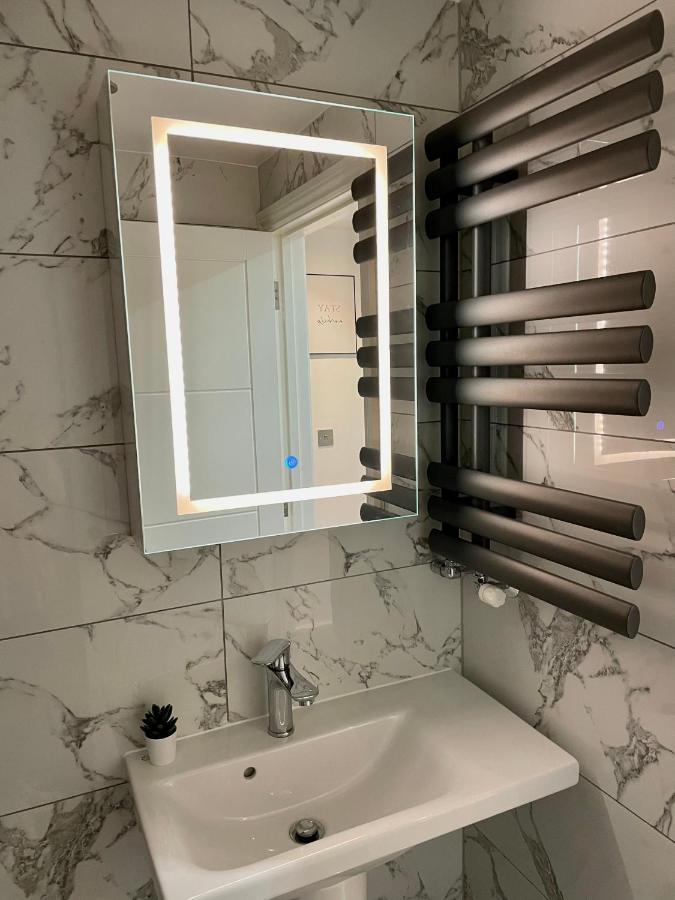 Smart/ Modern One Bedroom Flat เพอร์ลีย์ ภายนอก รูปภาพ