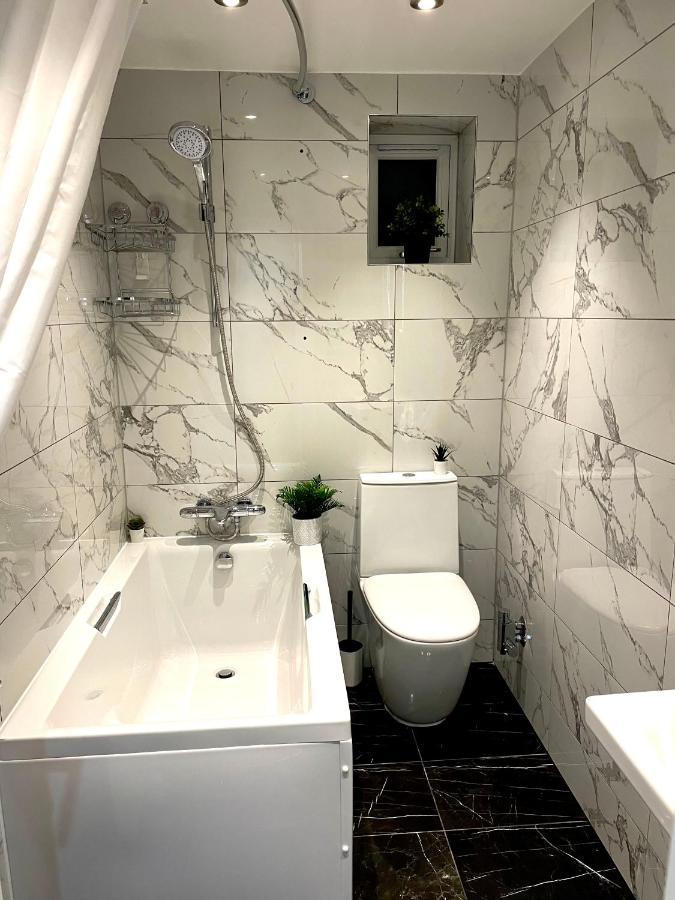 Smart/ Modern One Bedroom Flat เพอร์ลีย์ ภายนอก รูปภาพ